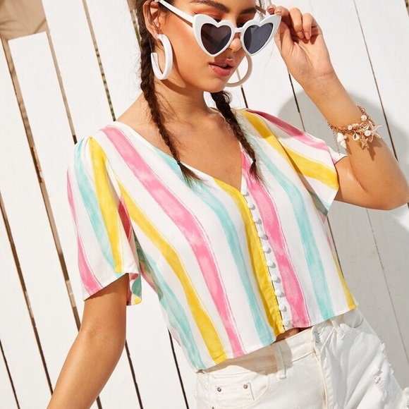 Forever 21 Tops - 3/$25 Forever 21 Striped Button Front Top Size M